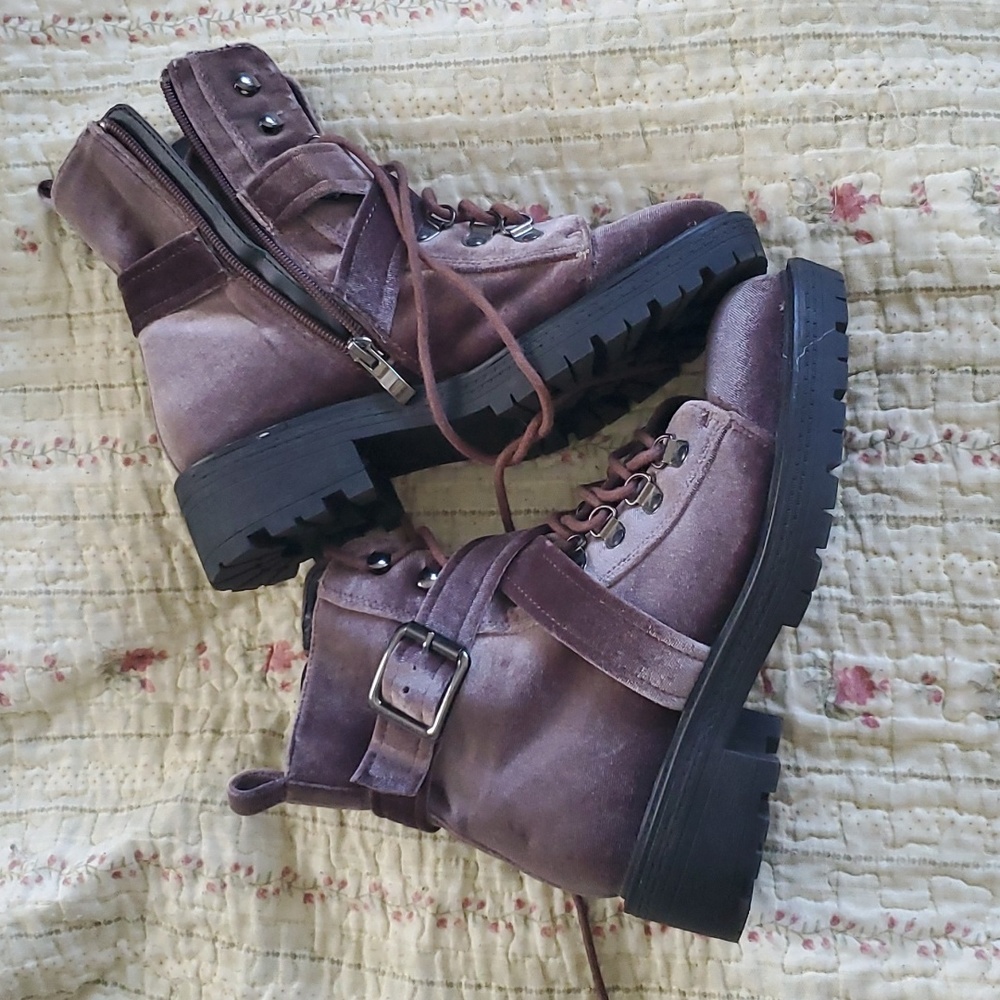 Steve Madden Extreme boots